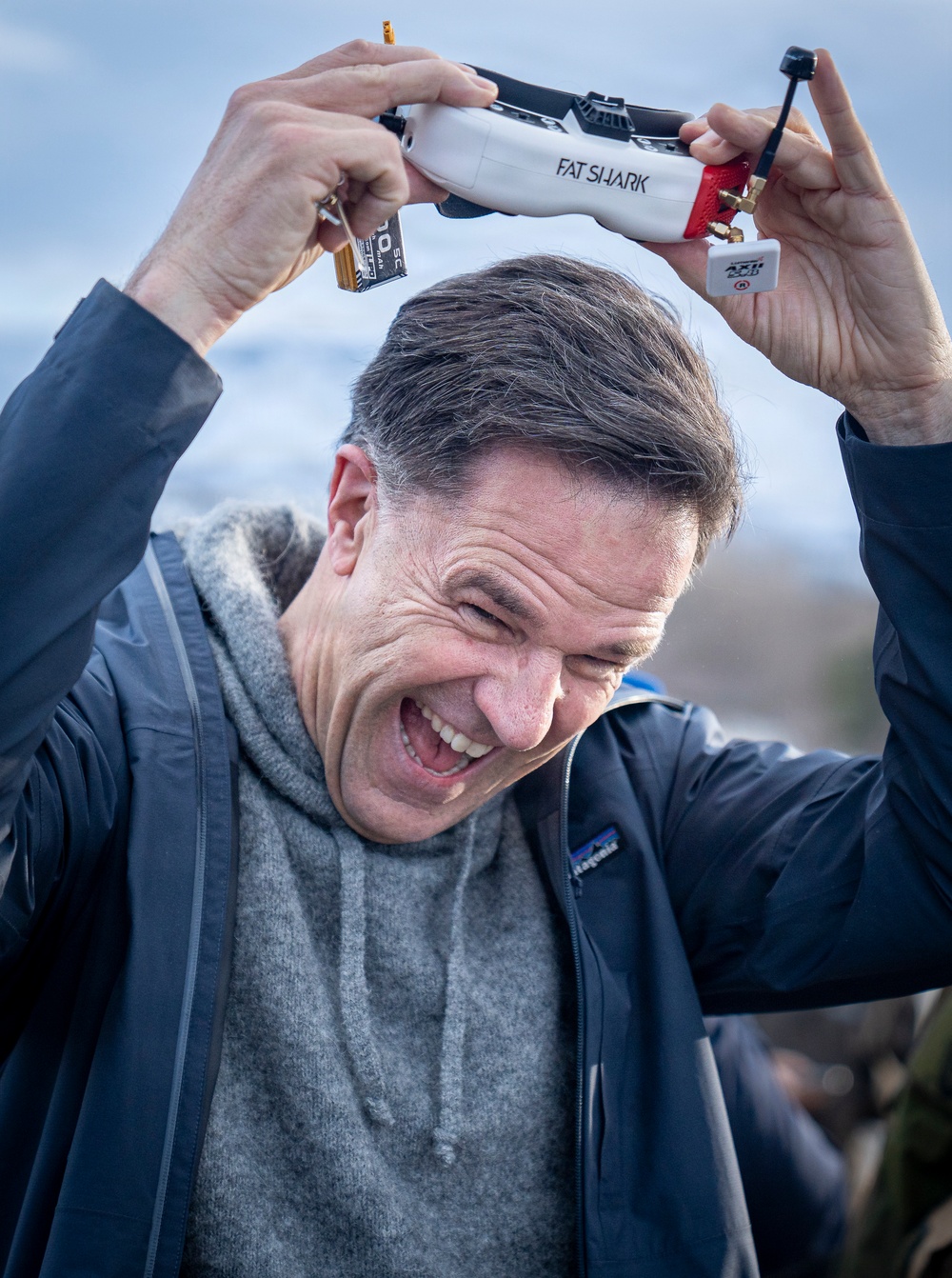 Mark Rutte thanks U.S. Marines at NATO military drill