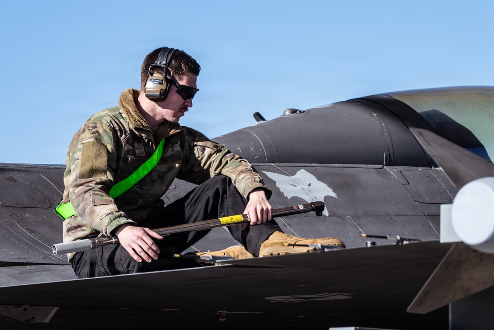 169th Fighter Wing crew chief operations