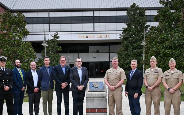 Australian Naval Nuclear Power Safety Regulator Director-General visits NNPTC