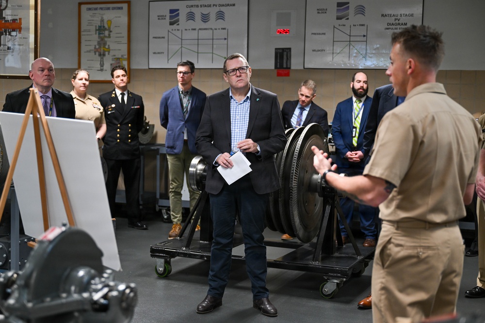 Australian Naval Nuclear Power Safety Regulator Director-General visits NNPTC