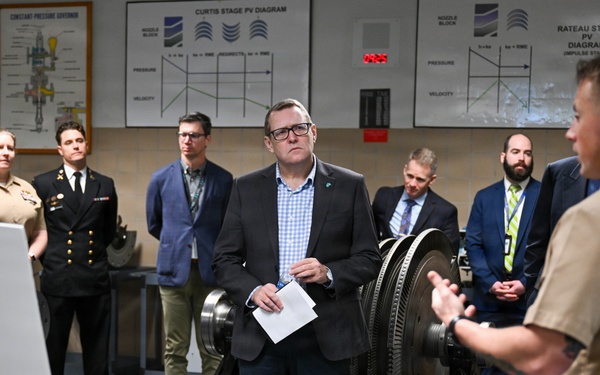 Australian Naval Nuclear Power Safety Regulator Director-General visits NNPTC