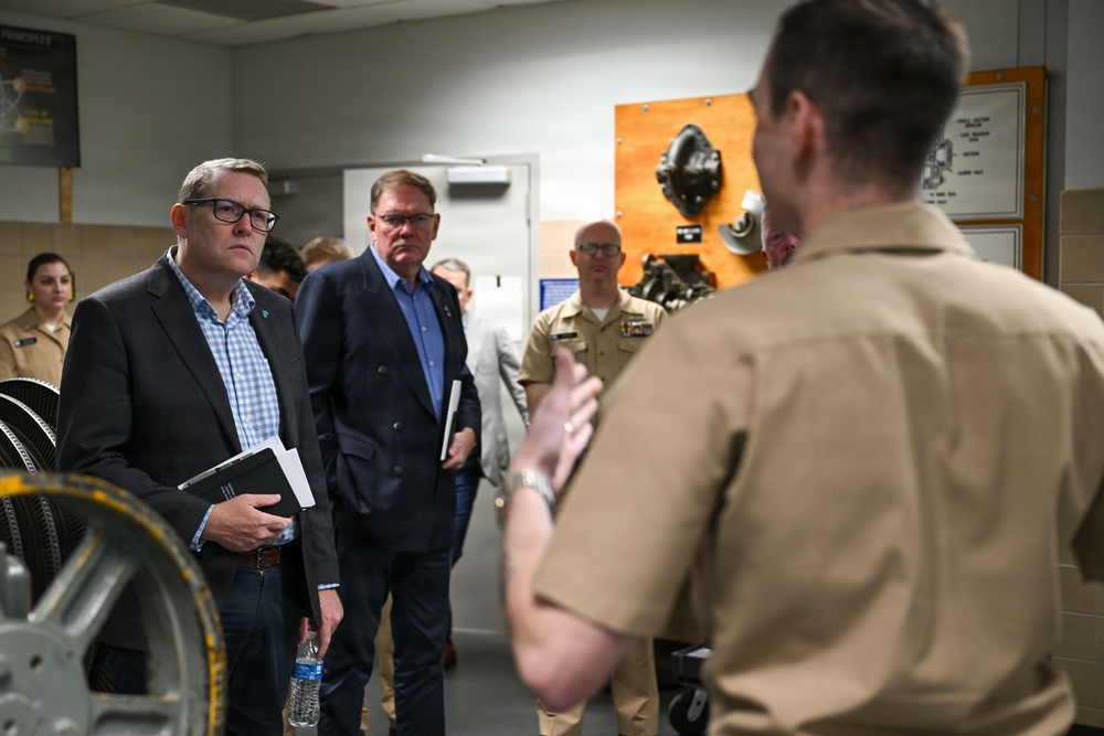 Australian Naval Nuclear Power Safety Regulator Director-General visits NNPTC