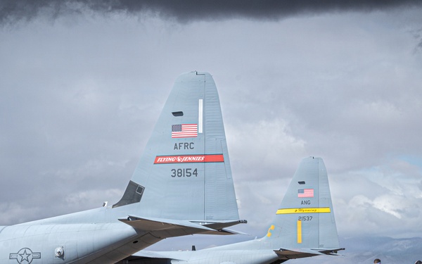 Mobility aircrews train with advanced tactics in Arizona