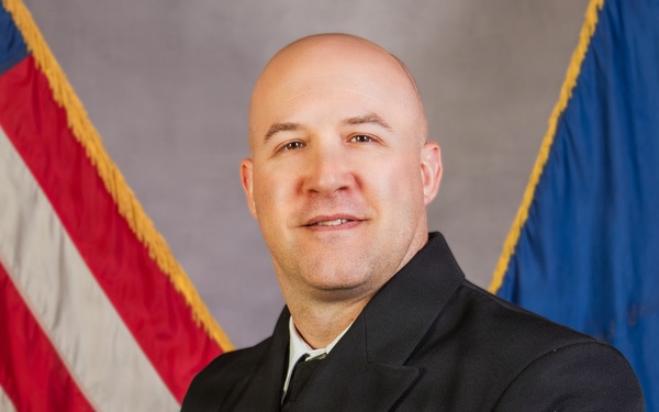 CMDCS(AW) ZACHARY M. SUMMY