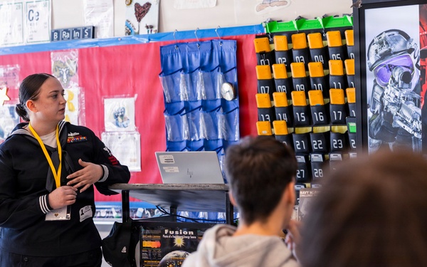 Recruiter visits Highlands High School