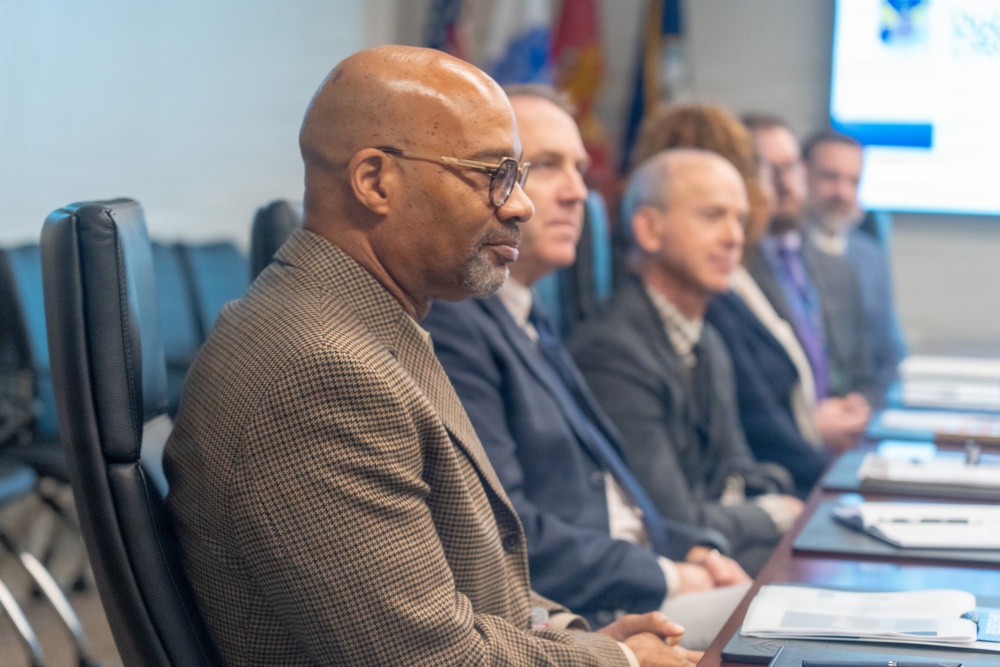 Air Force Intelligence Community Visits DC3