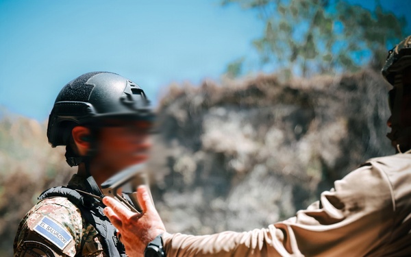 U.S. Army Green Berets Train With Salvadoran Special Operations Forces