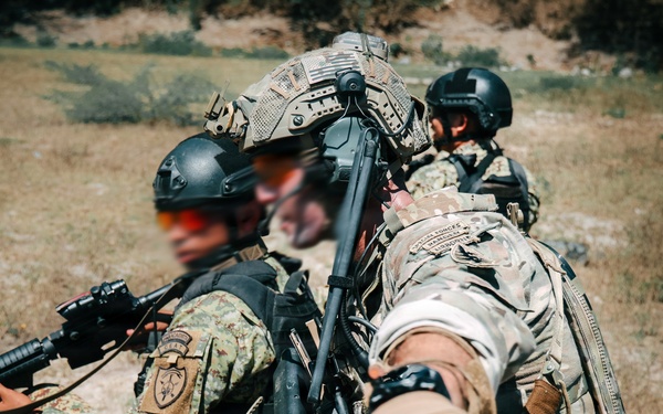 U.S. Army Green Berets Train With Salvadoran Special Operations Forces