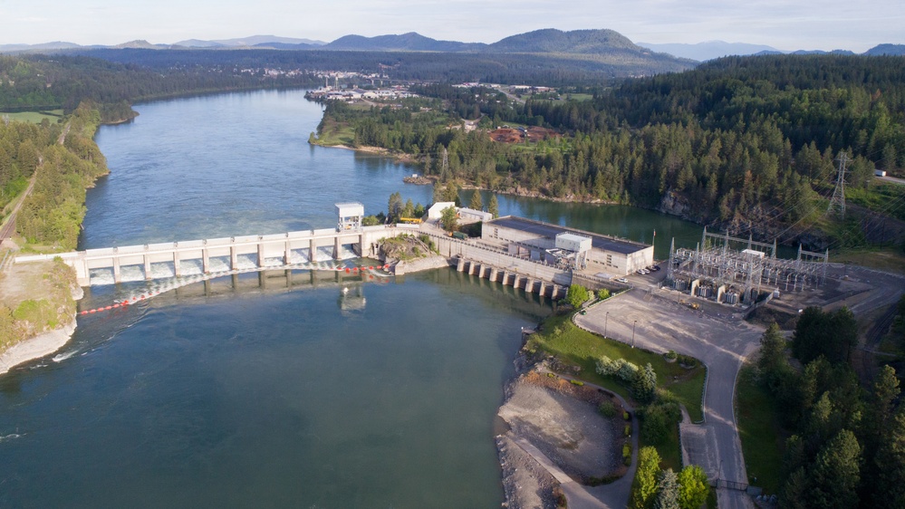 U.S. Army Corps of Engineers awards spillway gate replacement contract; announces refill date at Albeni Falls Dam