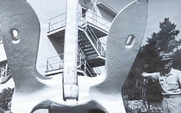 First Naval Security Group Detachment Monterey OIC visits IWTC Monterey