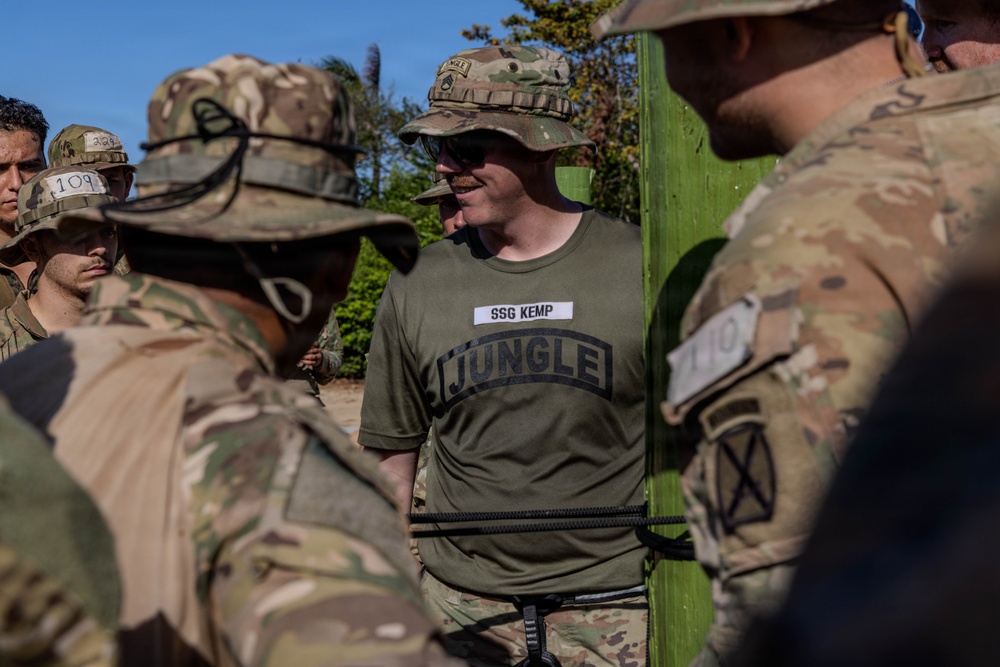 Jungle Operations Training Course - Panama 26-04: Z-Pully and Rope Bridge