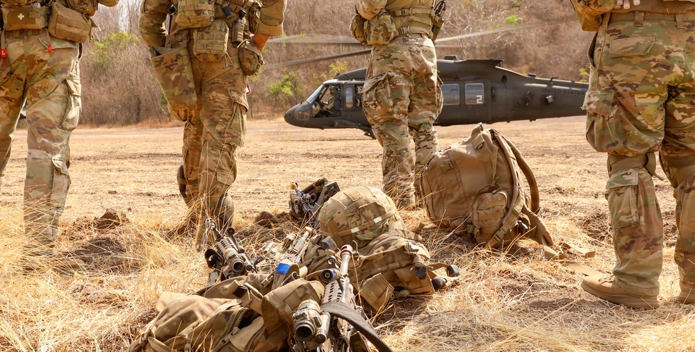 Hanuman Guardian | US Army Soldiers execute air assault operations in Thailand