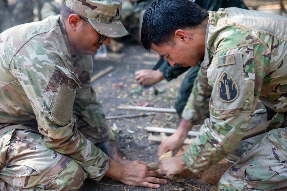 Hanuman Guardian | US Army Reserve Public Affairs Soldiers participate in Royal Thai Army Jungle Training
