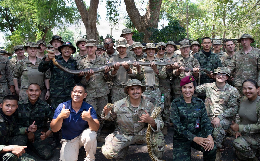 Hanuman Guardian | US Army Reserve Public Affairs Soldiers participate in Royal Thai Army Jungle Training