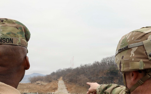 CFC Commander Observes Wet Gap Crossing During Freedom Shield 26