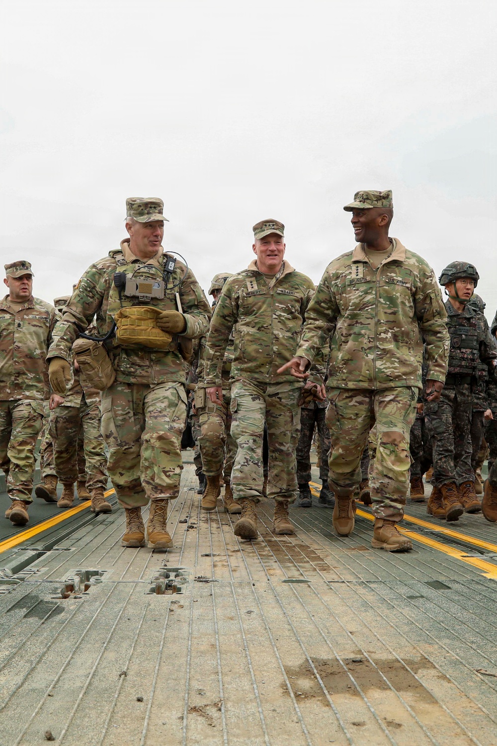 CFC Commander Observes Wet Gap Crossing During Freedom Shield 26
