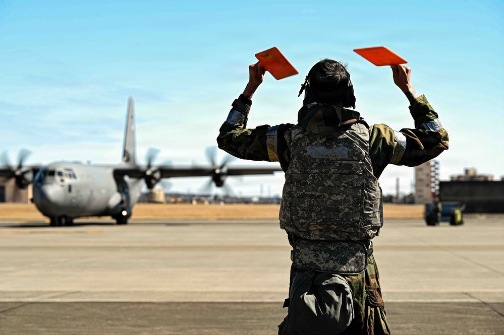 374 AW executes CDS training for BM26