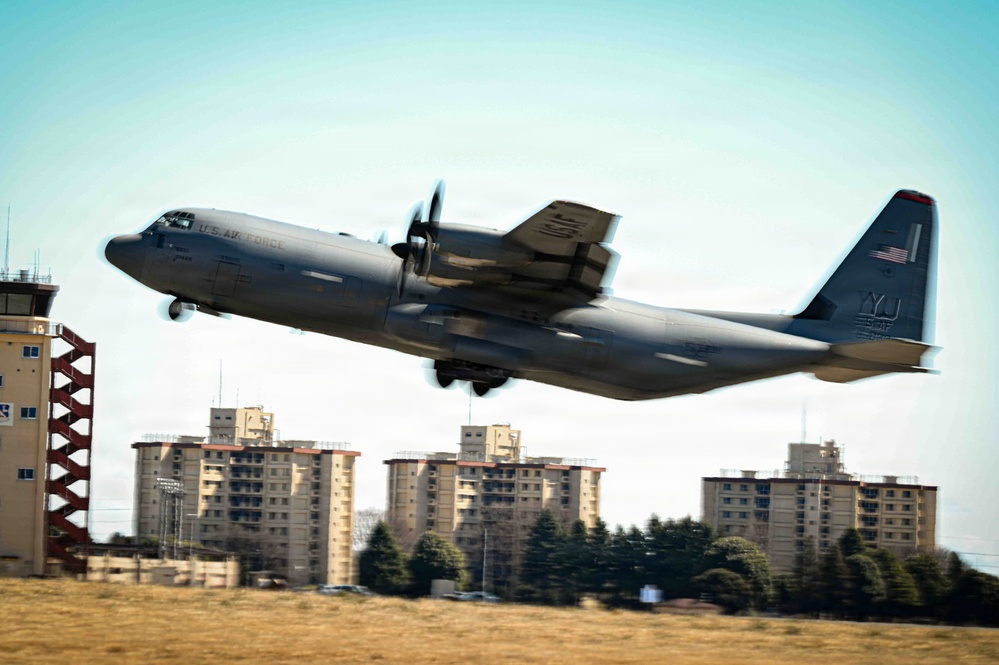 374 AW executes CDS training for BM26