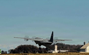 374 AW executes CDS training for BM26