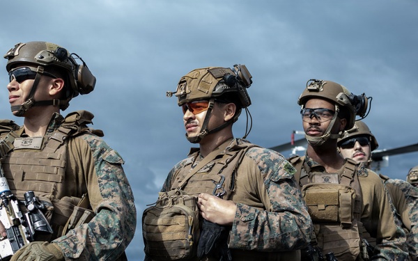 The 31st Marine Expeditionary Unit Conducts Live Fire onboard USS New Orleans (LPD 18)
