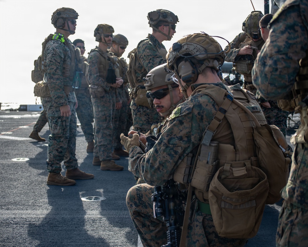 The 31st Marine Expeditionary Unit Conducts Live Fire onboard USS New Orleans (LPD 18)