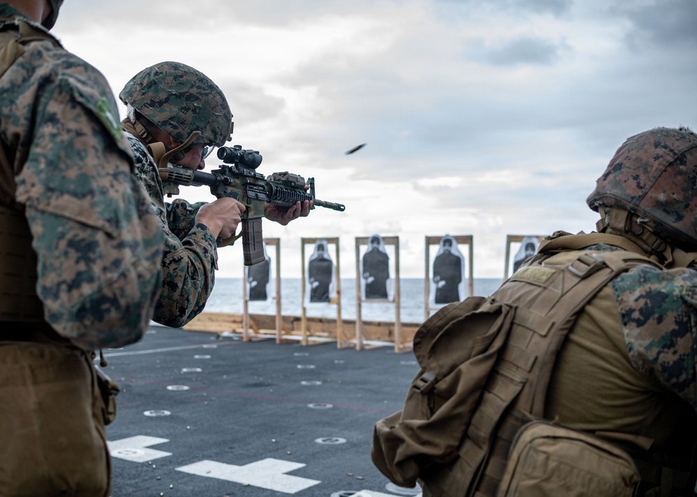 The 31st Marine Expeditionary Unit Conducts Live Fire onboard USS New Orleans (LPD 18)