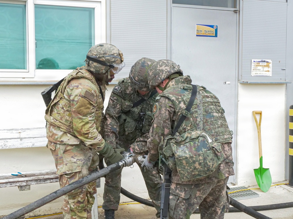 U.S. Army 2d Infantry Division/ROK-U.S. Combined Division and ROKA 1st Logistic Support Command conducts Joint Fuel and Water Purification training