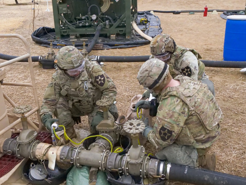 U.S. Army 2d Infantry Division/ROK-U.S. Combined Division and ROKA 1st Logistic Support Command conducts Joint Fuel and Water Purification training