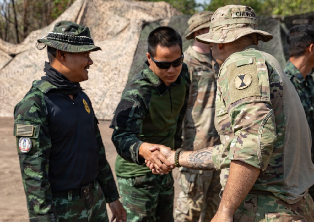 Hanuman Guardian | US - Thai Soldiers partner during field operations