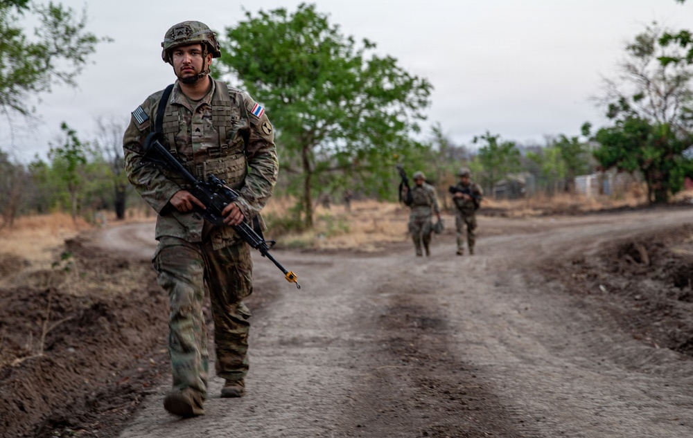 Hanuman Guardian | US - Thai Soldiers partner for field operations