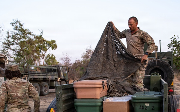Hanuman Guardian | US - Thai Soldiers partner for field training