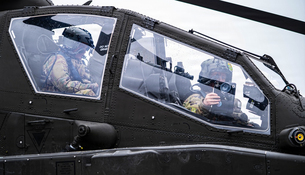 12th CAB Soldiers refuel and rearm Apaches during Operation Skyfall
