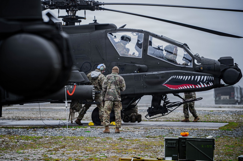 12th CAB Soldiers refuel and rearm Apaches during Operation Skyfall
