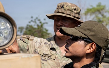 Hanuman Guardian | US - Thai Soldiers partner for field operations