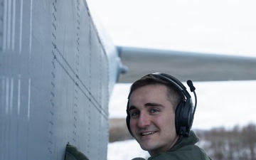 CORE26 | U.S. Marines refuel aircraft during Arctic exercise