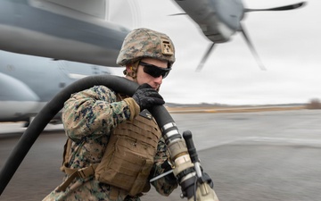 CORE26 | U.S. Marines refuel aircraft during Arctic exercise