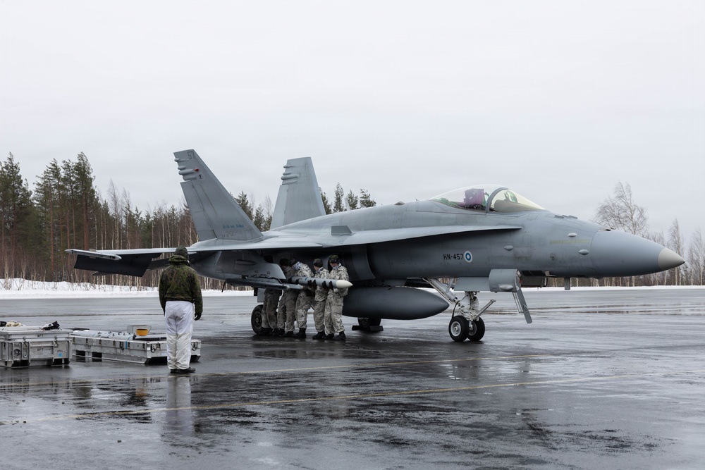 CORE26 | U.S. Marines and Finnish Airmen with the Lapland Air Wing Participate in a Media Day