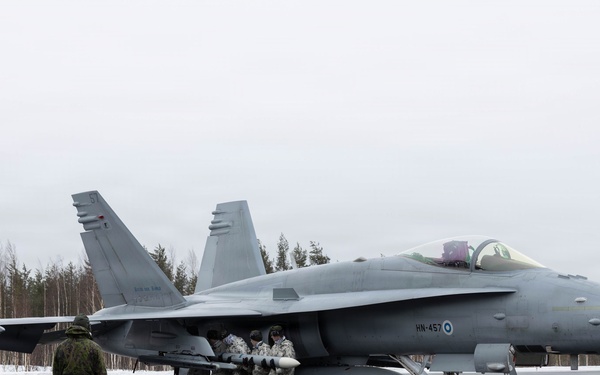 CORE26 | U.S. Marines and Finnish Airmen with the Lapland Air Wing Participate in a Media Day