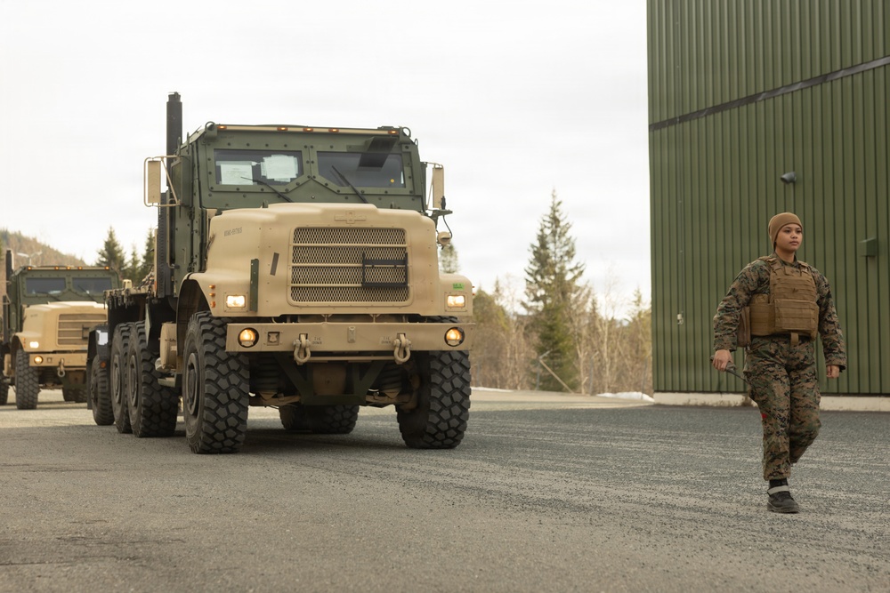 CORE26 | U.S. Marines Transport Ground and Logistical Equipment to Caves during Arctic Exercise