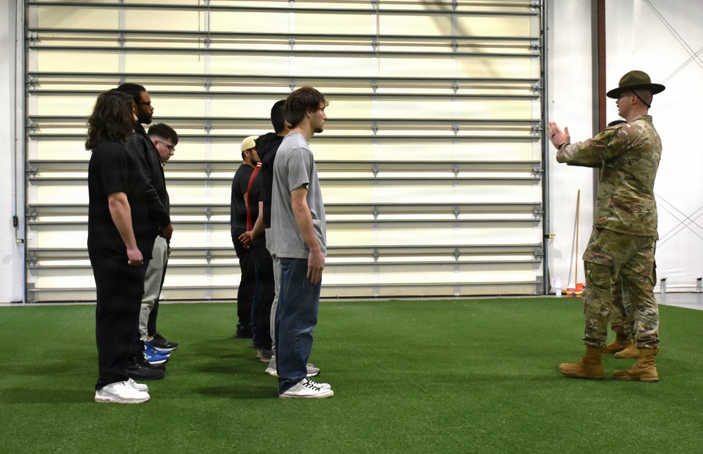 Future Soldiers learn drill and ceremony basics