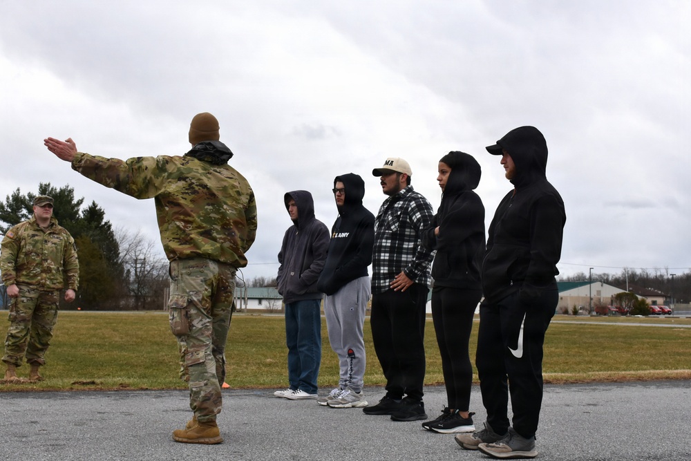 Future Soldiers learn pace count