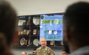 Inspector General Visits 7ATC