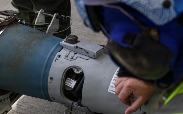 VMFAT-502 hosts UK Royal Air Force, Royal Navy