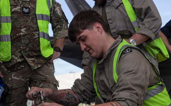 VMFAT-502 hosts UK Royal Air Force, Royal Navy