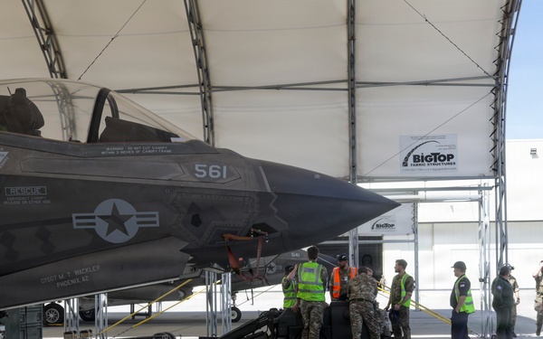 VMFAT-502 hosts UK Royal Air Force, Royal Navy