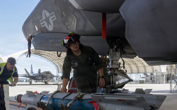 VMFAT-502 hosts UK Royal Air Force, Royal Navy