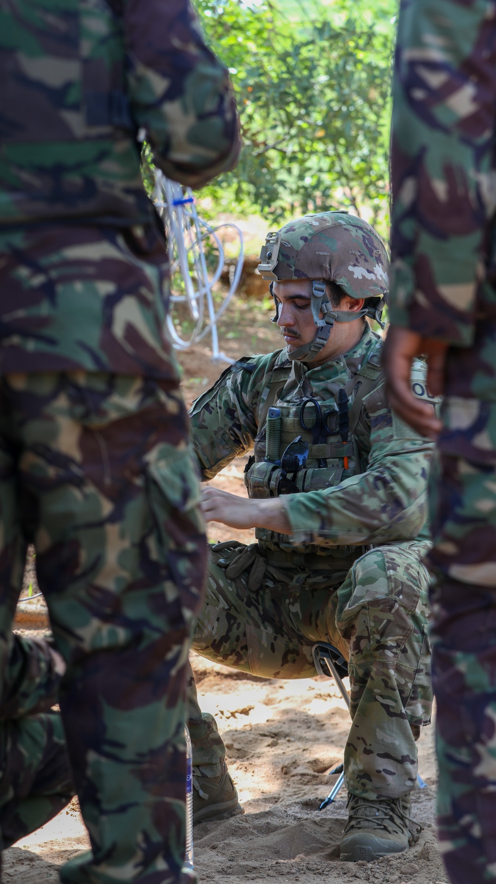 Multinational EOD teams train on demolition effects during Justified Accord 2026