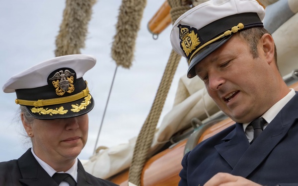 HMS Gladan Visits NAS Pensacola