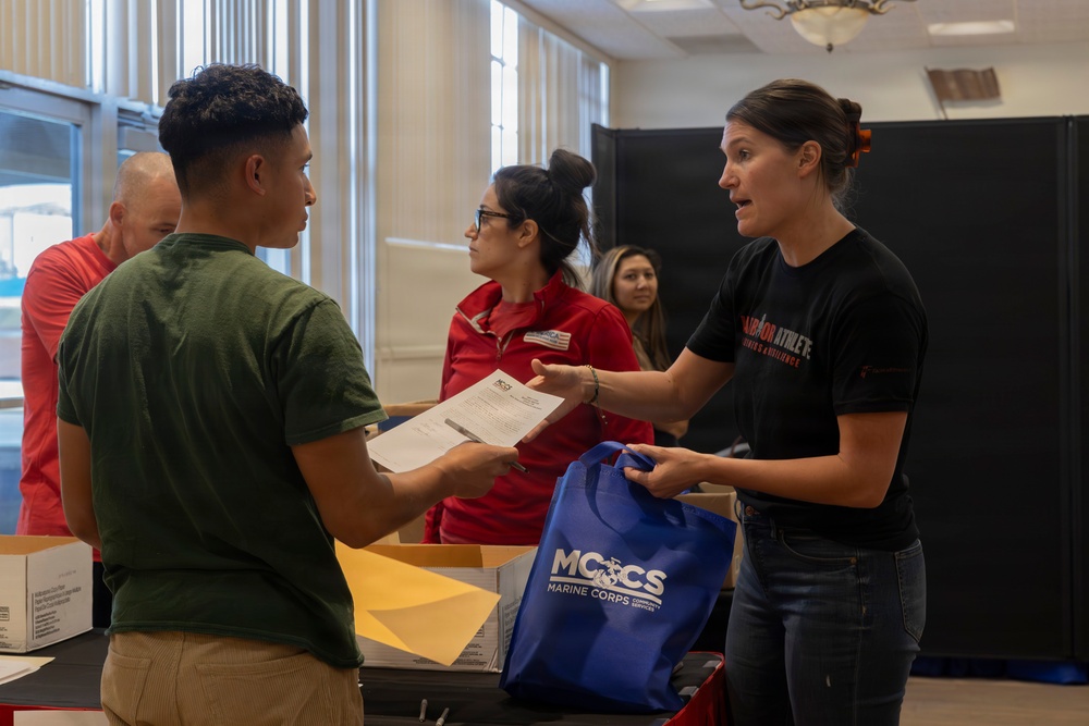 Runners prepare for Mojave Half-Marathon on the Combat Center