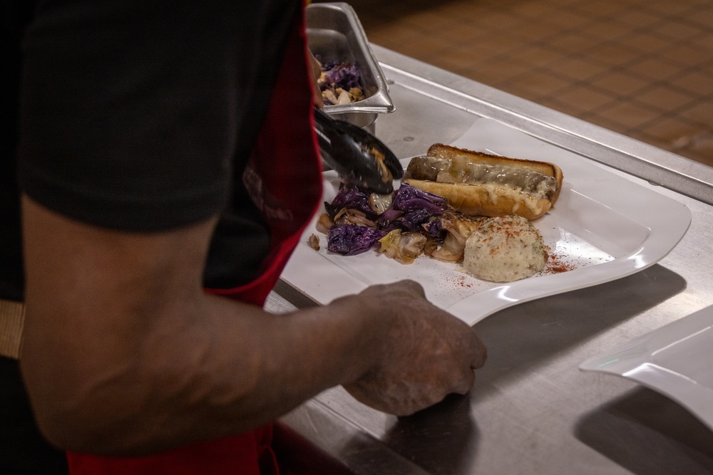 MCAS Miramar hosts MCI-West quarterly culinary team competition